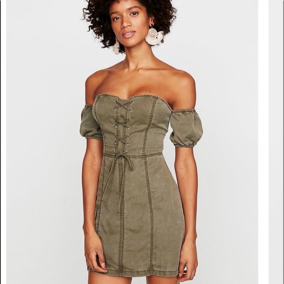 Express dress - Picture 3 of 3